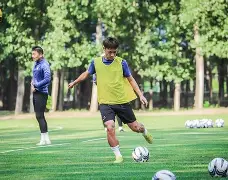 Pinnacle体育-马尔穆什在足总杯决赛罚丢点球